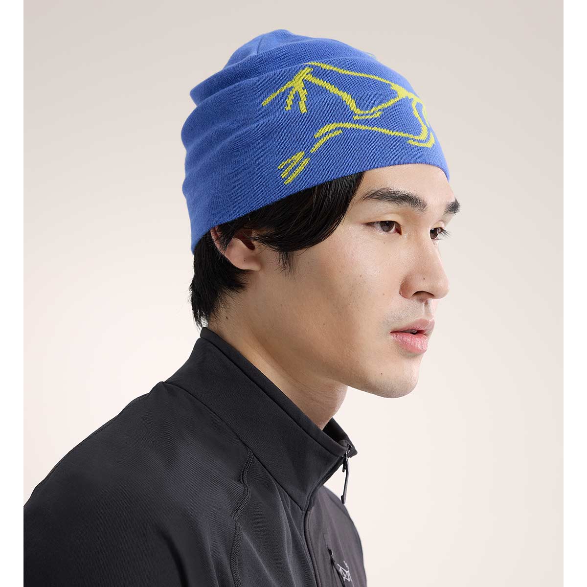 Lightweight Bird Head Toque