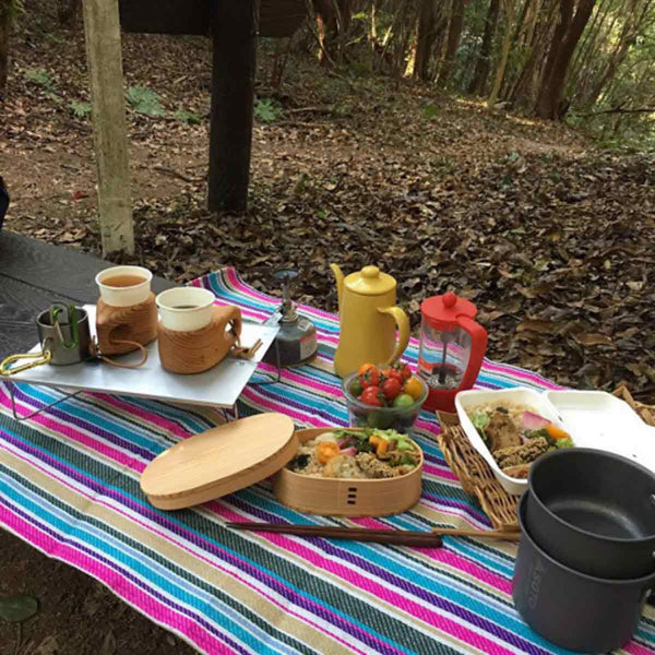 Field Hopper Pop-Up Table