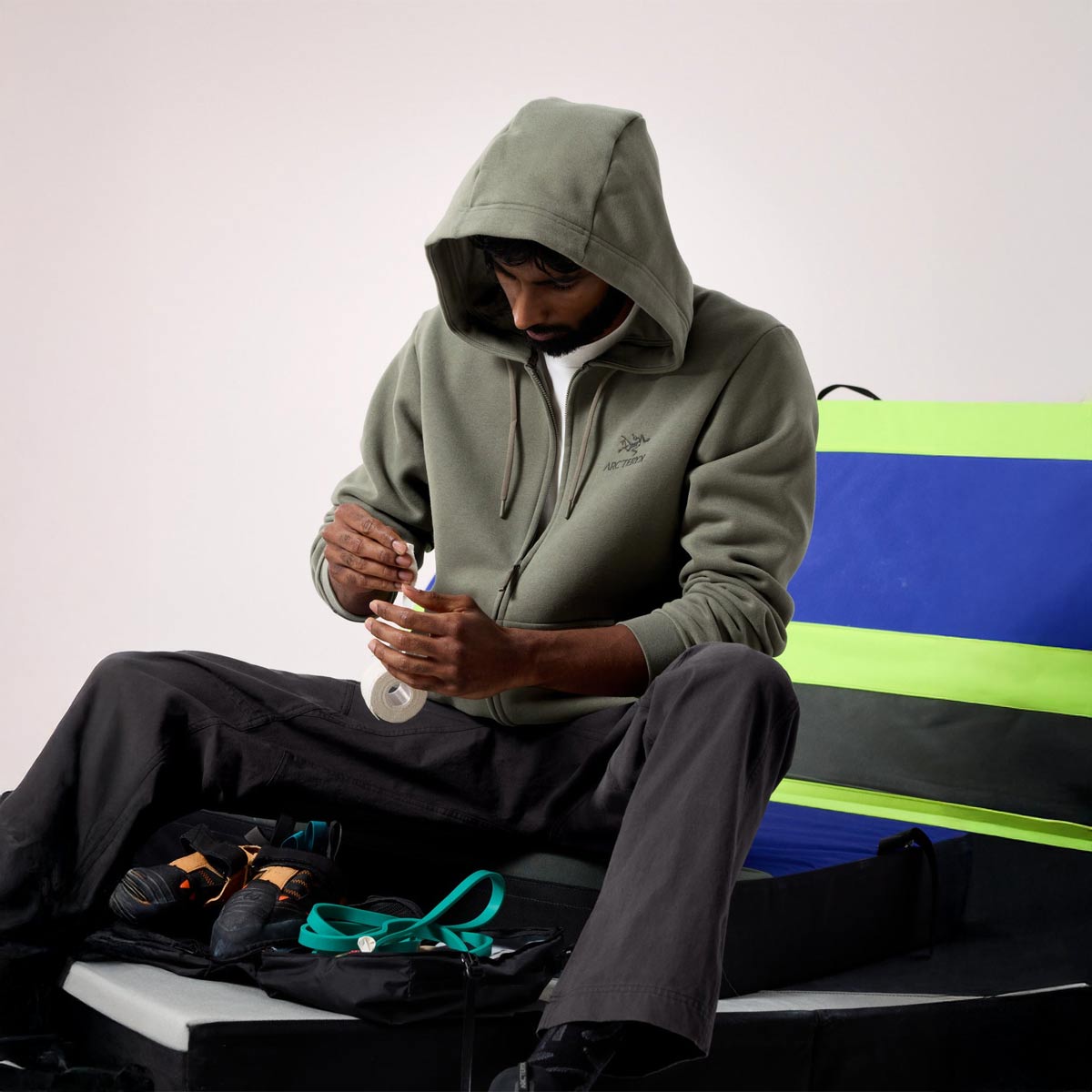 Emblem Full-Zip Hoody Mens