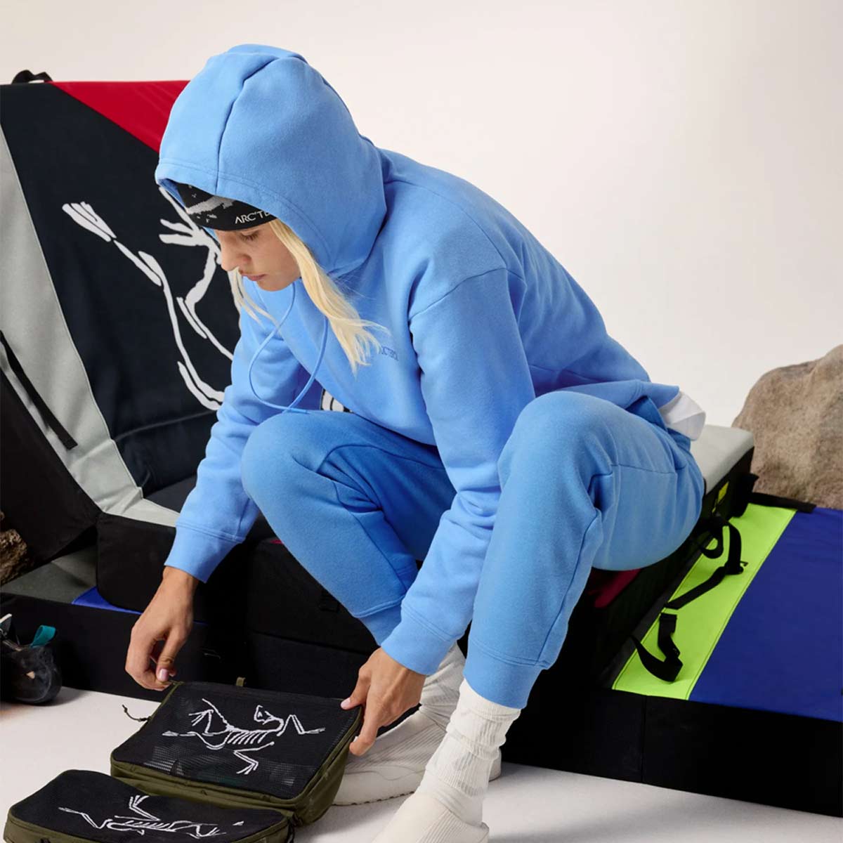 Emblem Hoody Womens